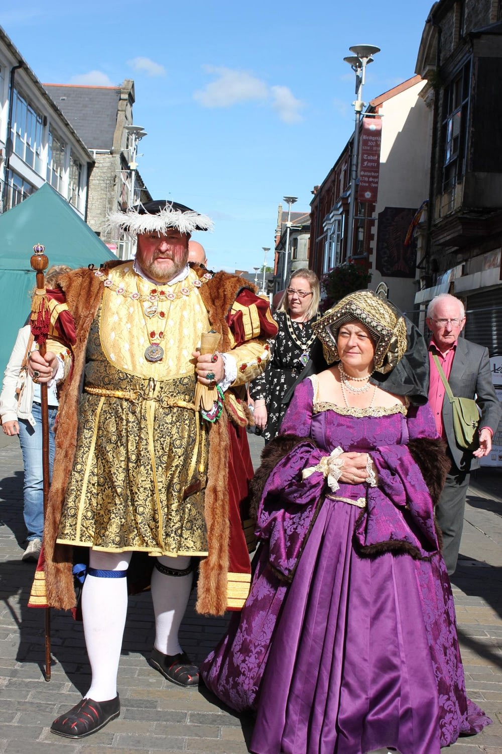 tudor event henry viii on procession down wyndham street
