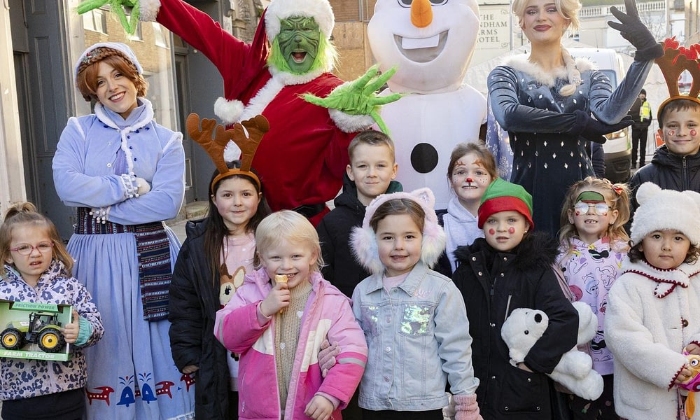 Bridgend Town Centre Christmas Lights Switch On 2025