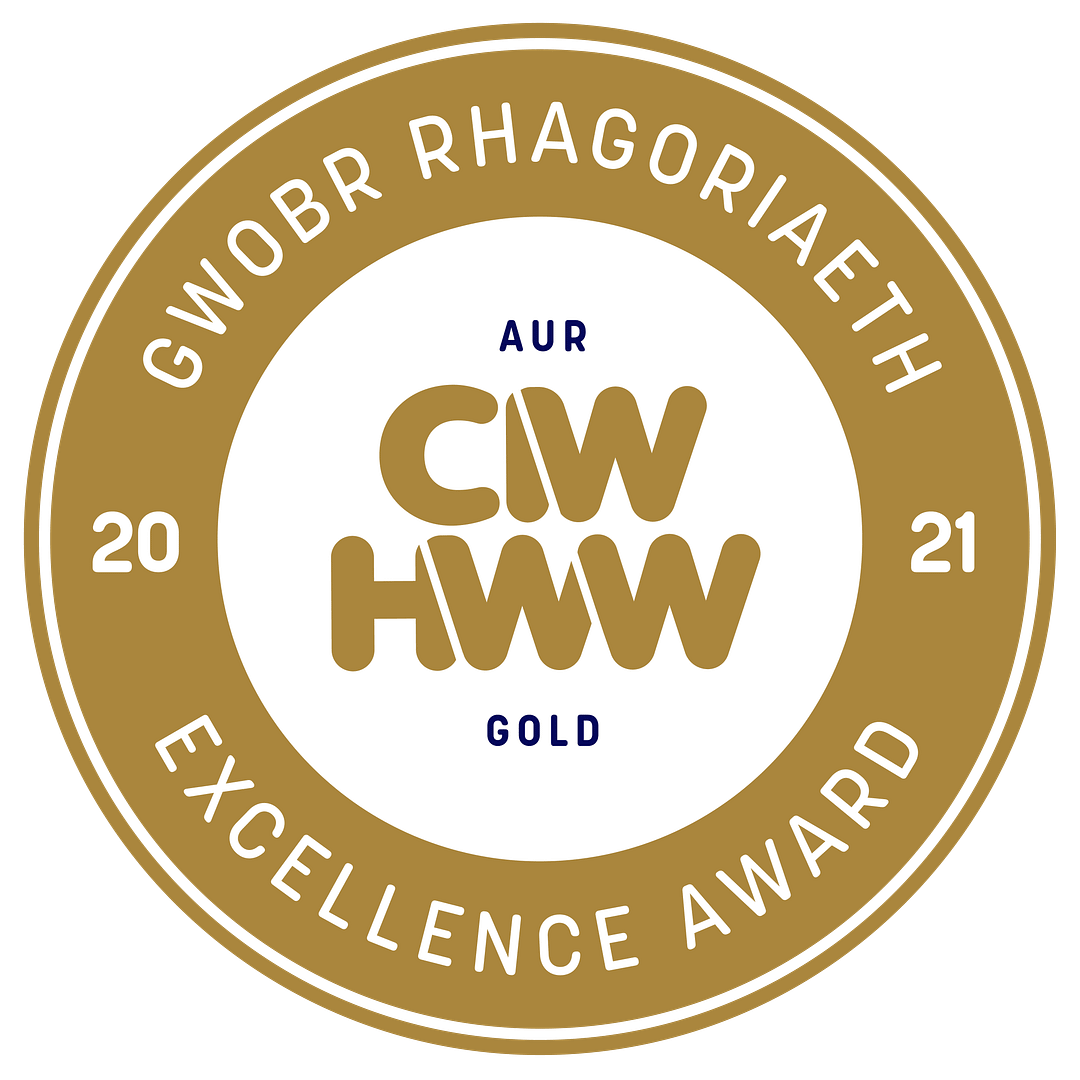 hww excellence award logo gold large large