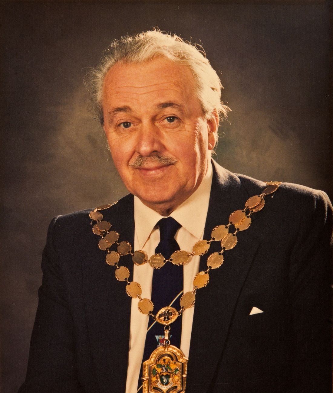 025 cllr keith rowe mayor 1987 88