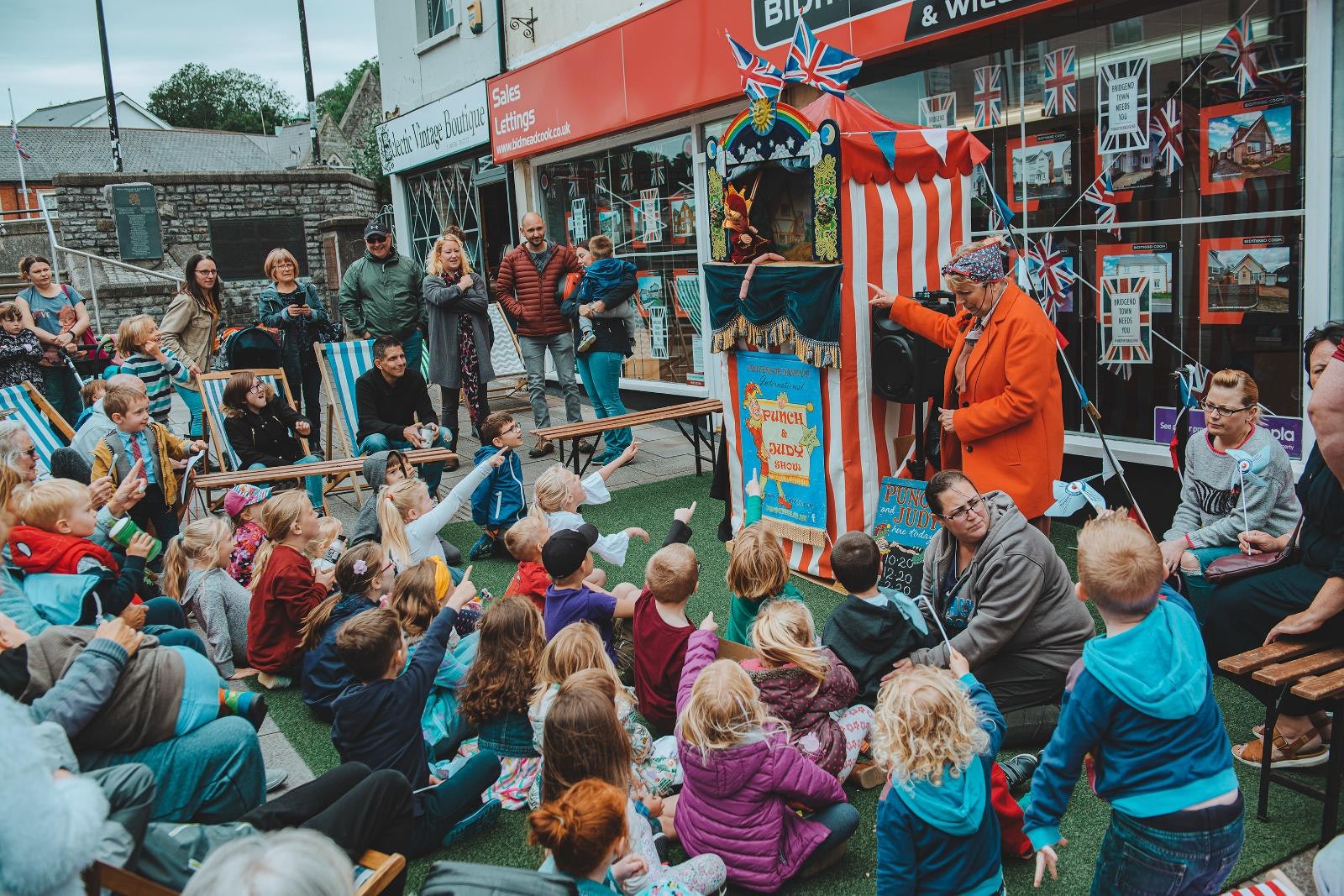 bridgend wartime pic 26 2019 punch and judy