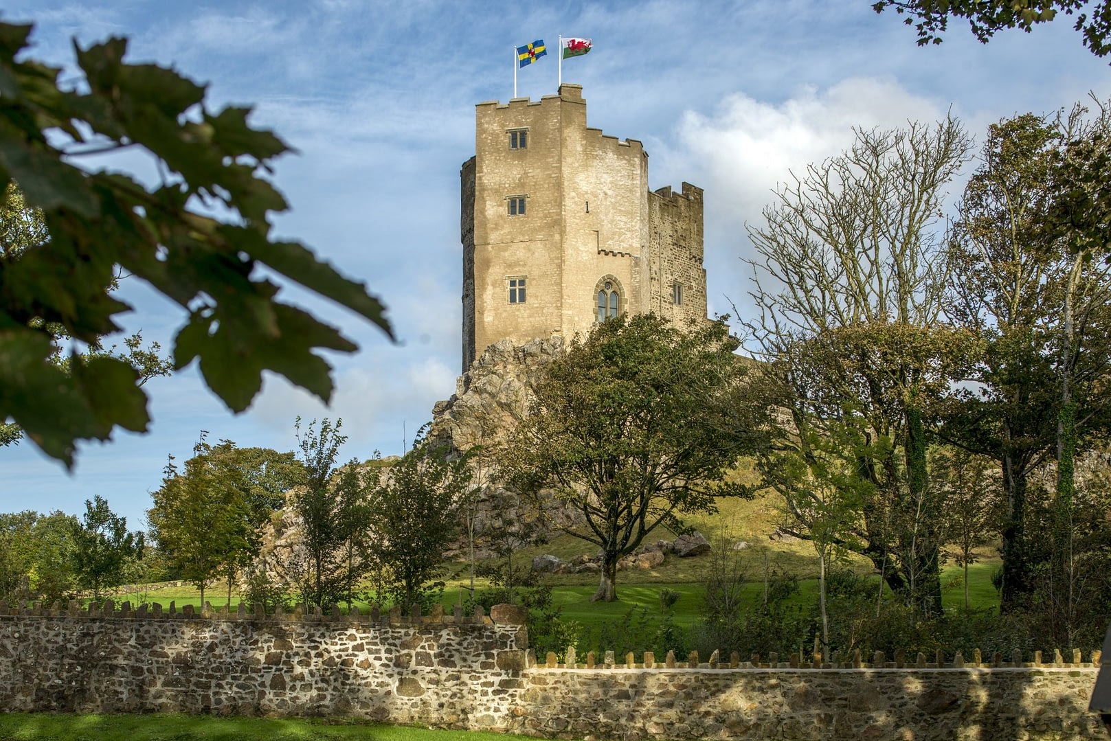 st. davids, wales. roch castle, self-cateing