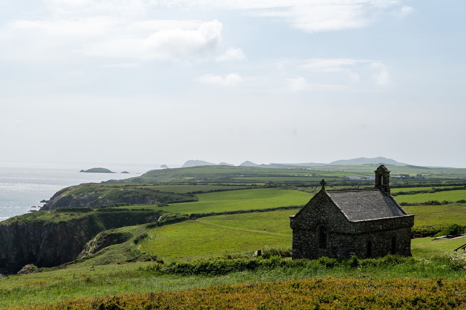 st non’s & porthclais hidden coves loop