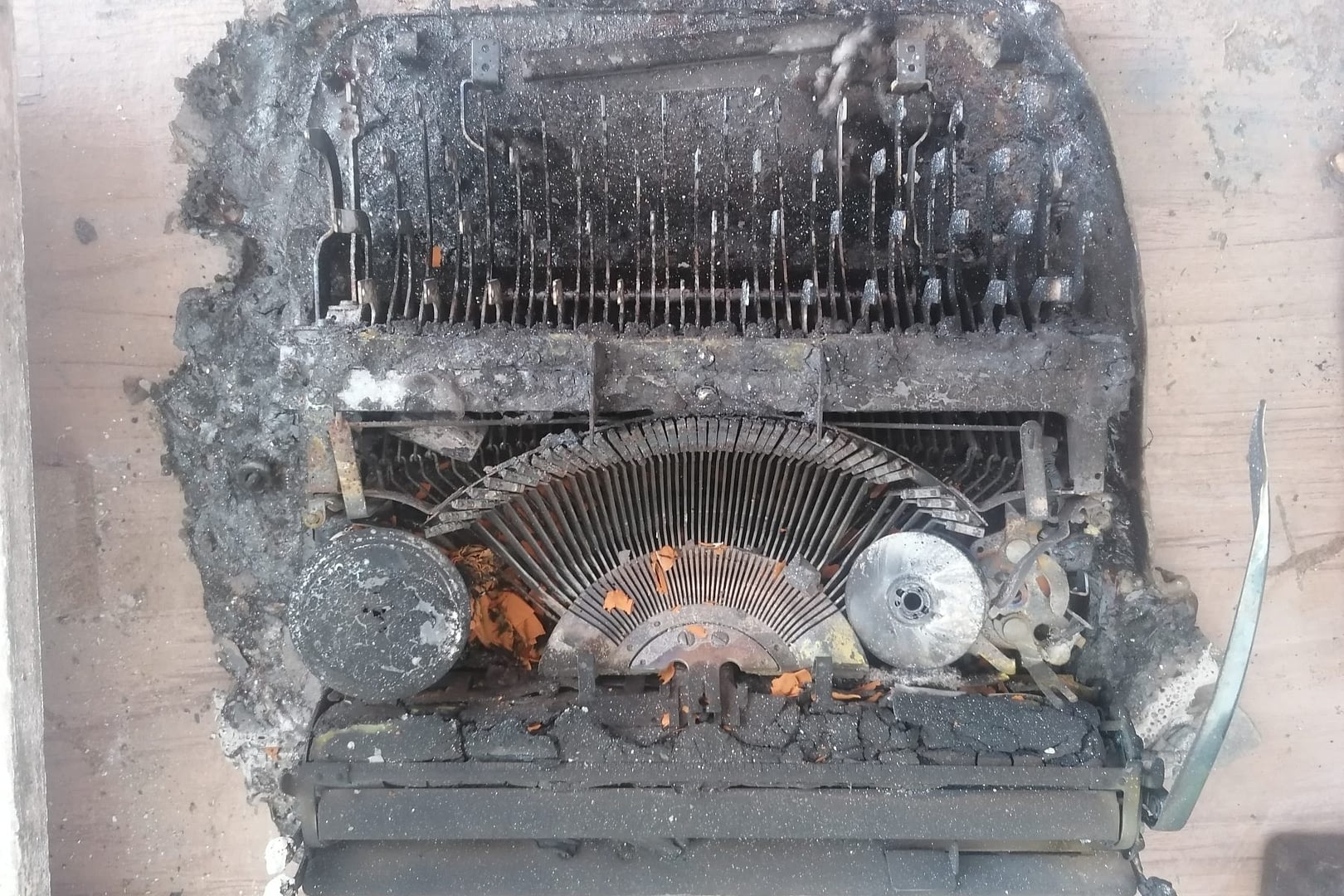 burnt typrewiters (5)