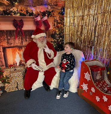 Christmas Tree Lighting Service 2025